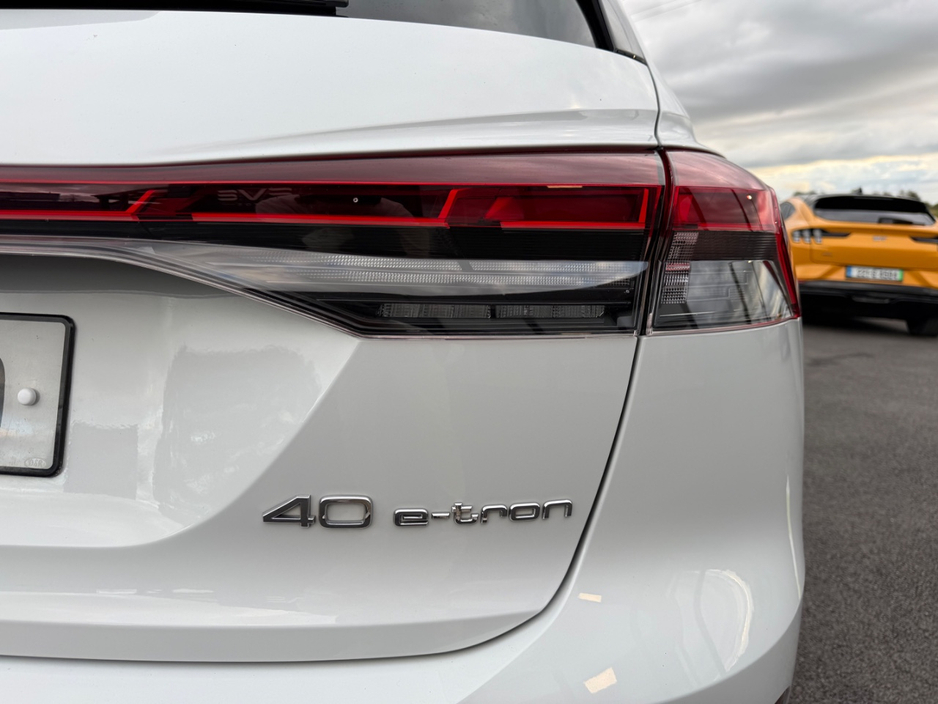 Audi Q4 e-tron S-Line - 40 Etron - 82KWh — thumbnail 26