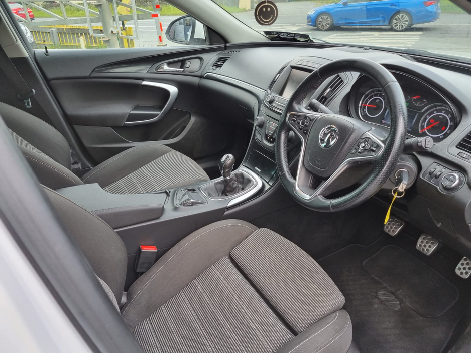 2014 Vauxhall Insignia 2.0L Diesel For Sale Images
