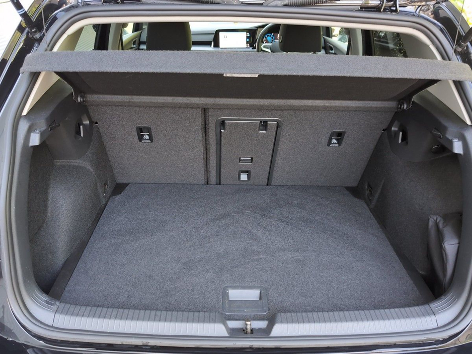 2023 Volkswagen Golf 2L Diesel For Sale Images