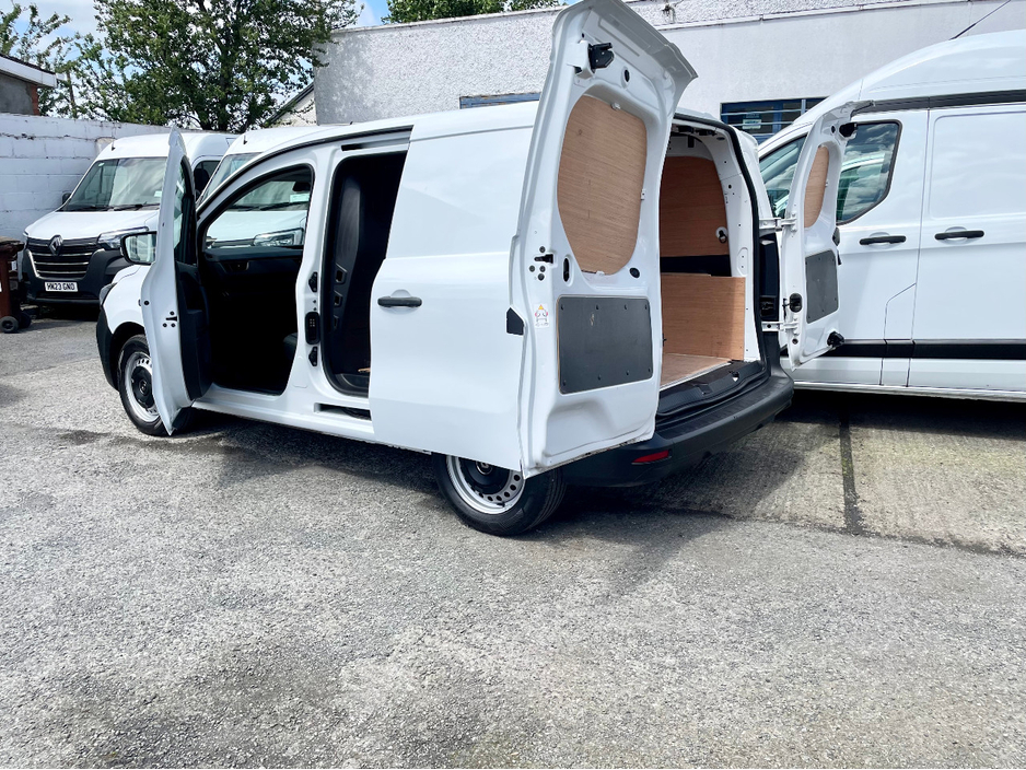 2023 Renault Kangoo 1.5L Diesel For Sale Images