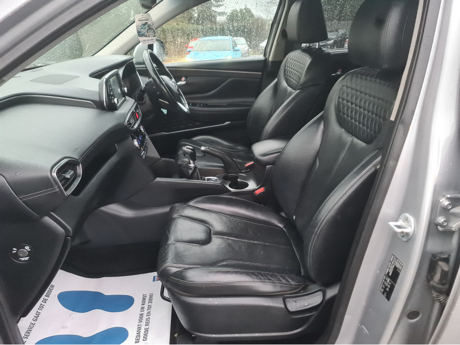 2019 Hyundai Santa Fe 2.2L Diesel For Sale Images