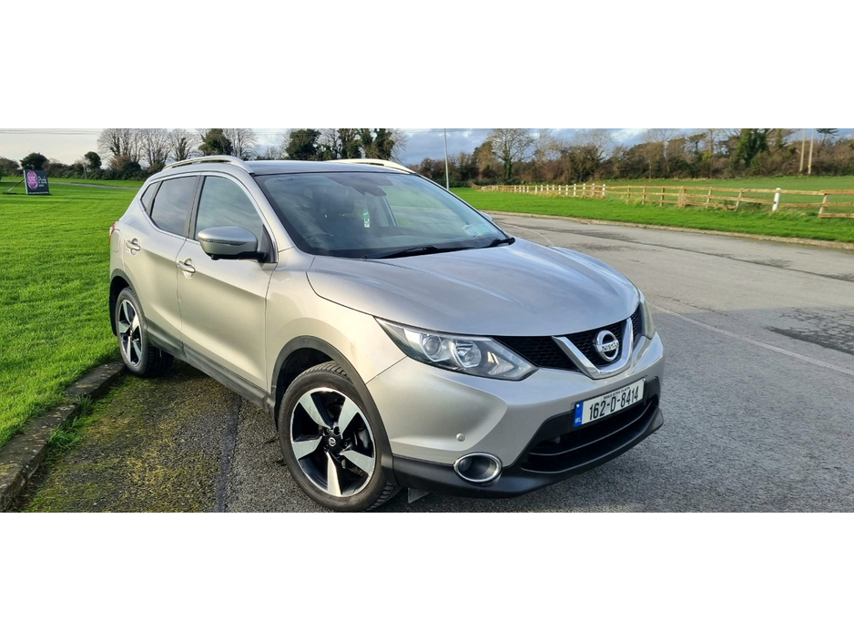 Nissan Qashqai 1.6 SV PREMIUM E6 4DR