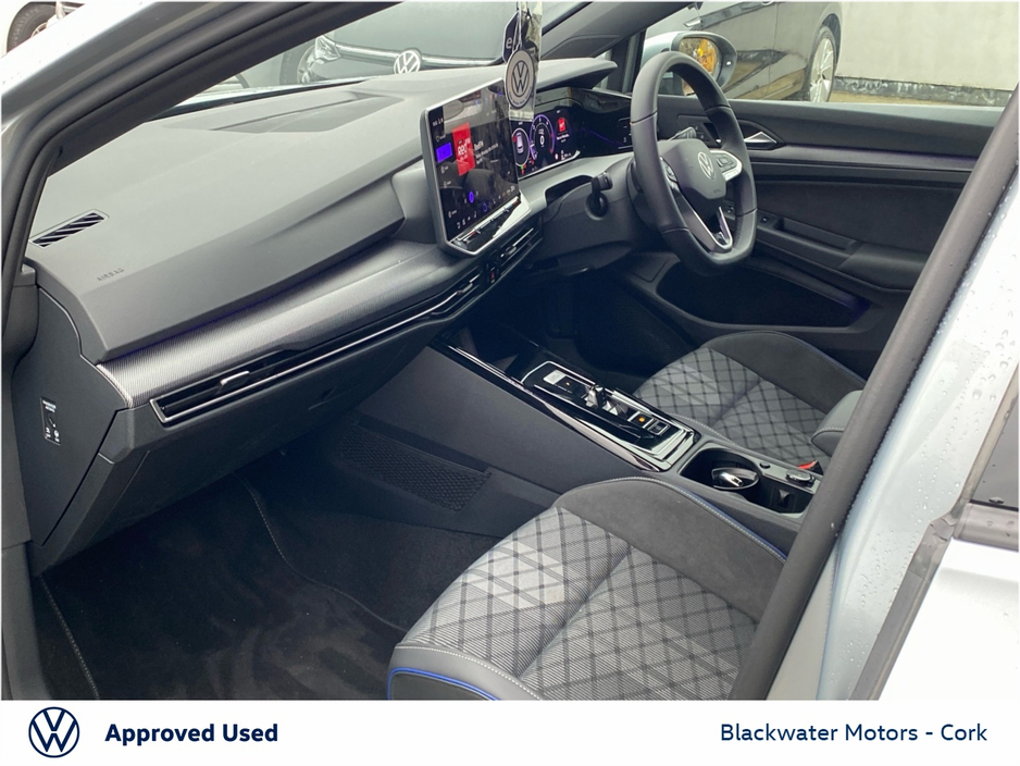 Volkswagen Golf 2.0TDI 150BHP 5DR R-LINE AUTOMATIC — thumbnail 21