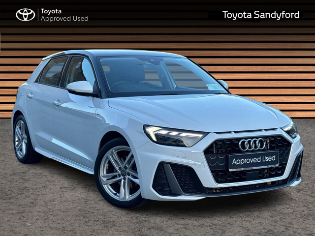 2019 AUDI A1 SPORTBACK 1.0 TFSI S LINE // APPLE CARPLAY/ANDROID AUTO // PARK ASSIST // FULL WARRANTY