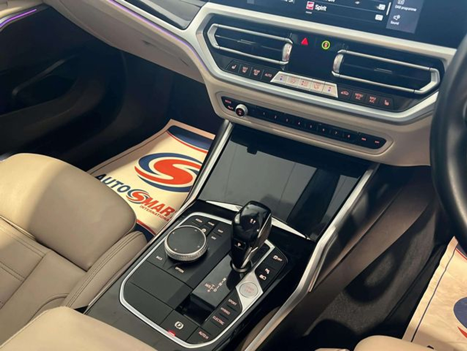 BMW 3 Series 330E SPORT PRO — thumbnail 10