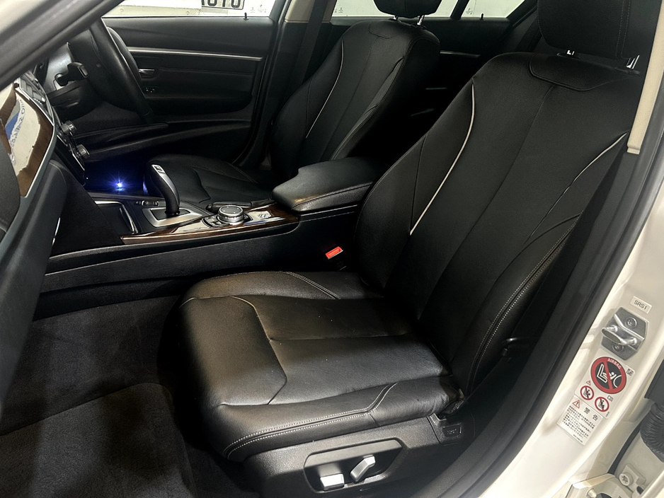 BMW 3 Series 320D AUTO LUXURY MODEL — thumbnail 8