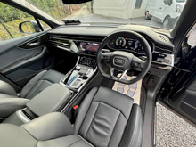 2024 Audi Q7 3L Petrol Plug-in Hybrid For Sale Images