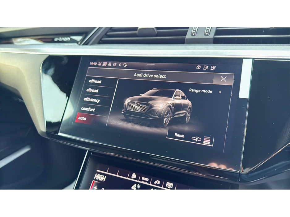 2024 Audi Q8 e-tron 0.9L Electric For Sale Images