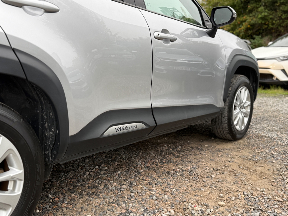 2024 Toyota Yaris Cross 1.5L Petrol Hybrid For Sale Images