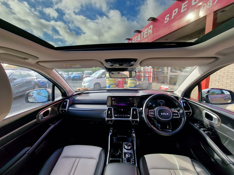 2022 Kia Sorento 1.6L Petrol Plug-in Hybrid For Sale Images