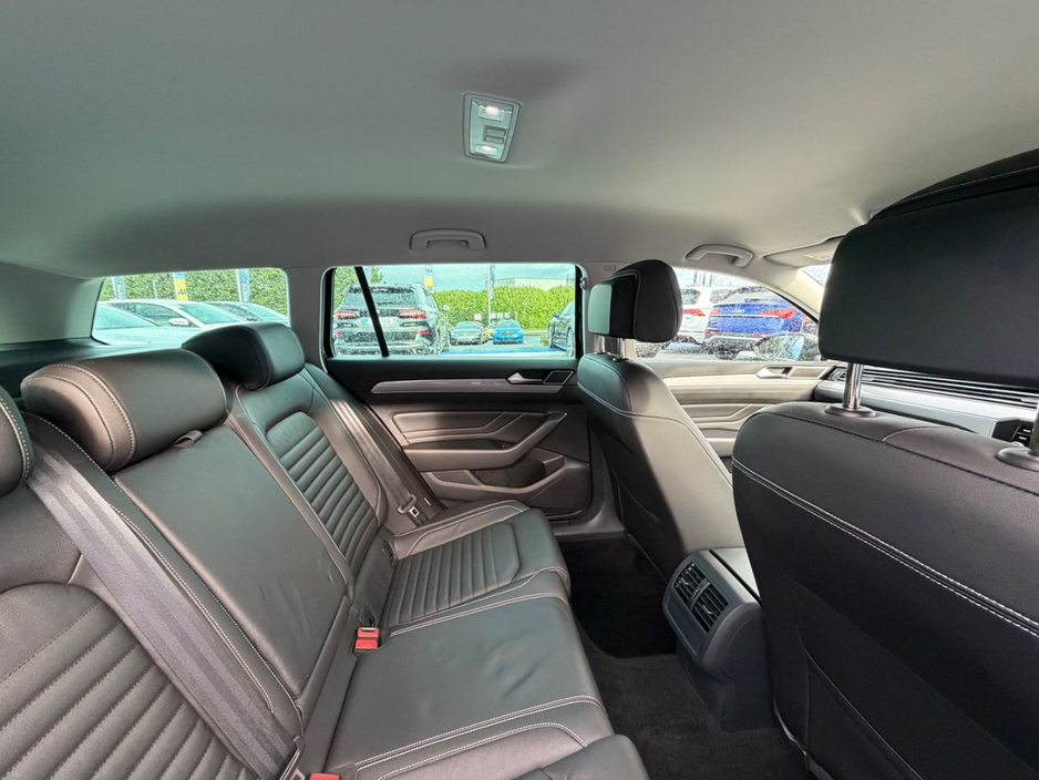 2022 Volkswagen Passat 1.4L Hybrid For Sale Images