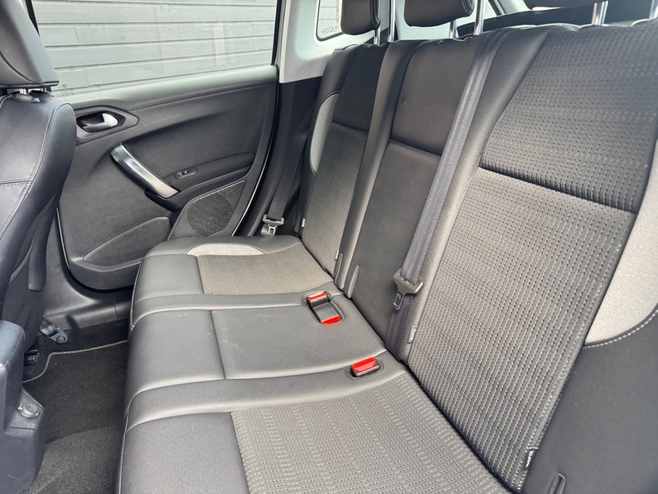 Peugeot 2008 1.2 ACTIVE AUTO 5DR — thumbnail 10