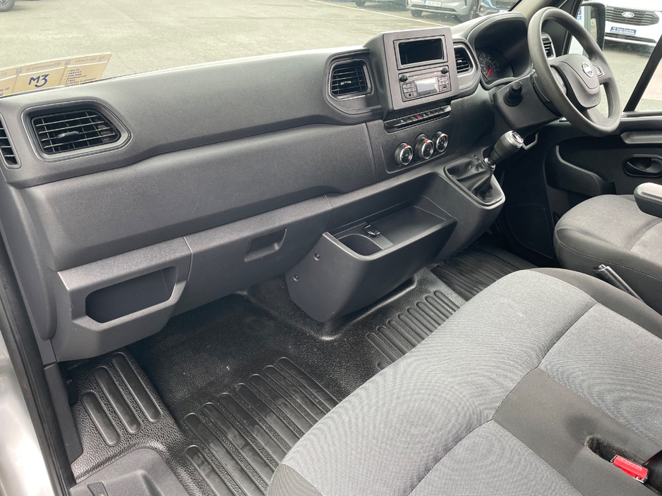 2022 Nissan Interstar 2.3L Diesel For Sale Images