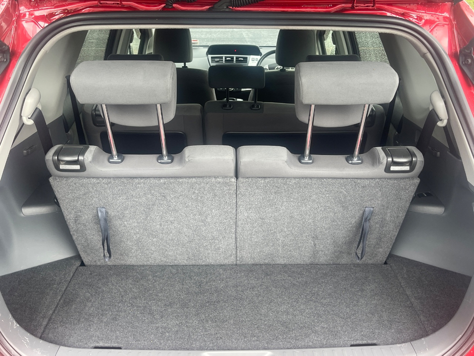 2013 Toyota Prius 1.8L Petrol Hybrid For Sale Images