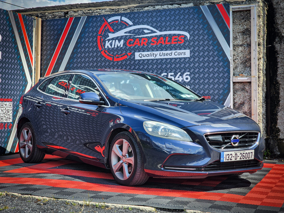 2013 Volvo V40 1.6L Petrol For Sale Images