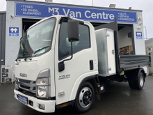 2022 Isuzu Trucks N35