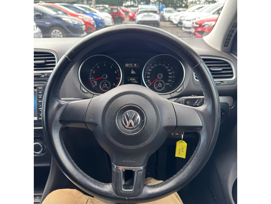 Volkswagen Golf — thumbnail 22