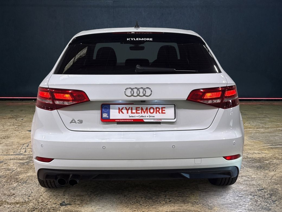 Audi A3 1.4 TSI AUTOMATIC - SIGNATURE EDITION - FACTORY ALLOYS - LOW MILEAGE — thumbnail 4