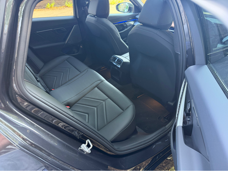 2025 BMW 5 Series 2L Petrol Plug-in Hybrid For Sale Images
