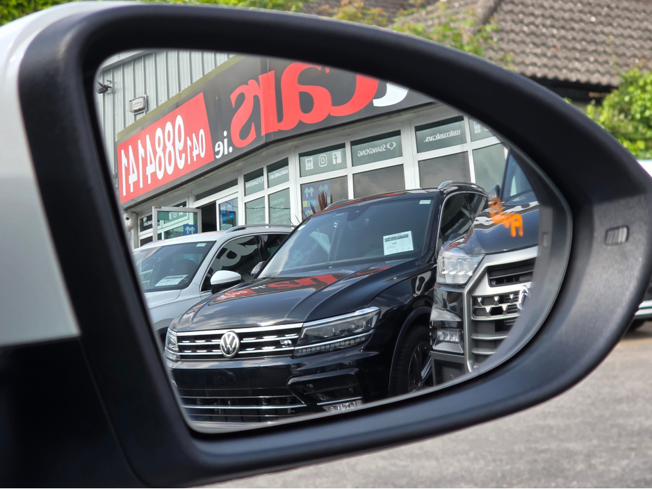 2020 Volkswagen Golf 1.4L Petrol For Sale Images