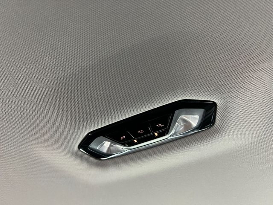 BMW 1 Series 118D PLAY EDITION JOY PLUS Automatic — thumbnail 28