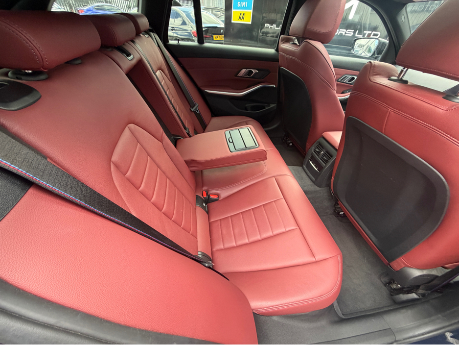 BMW 3 Series M SPORT PRO G21 Auto Pan Roof Tech Pack — thumbnail 13