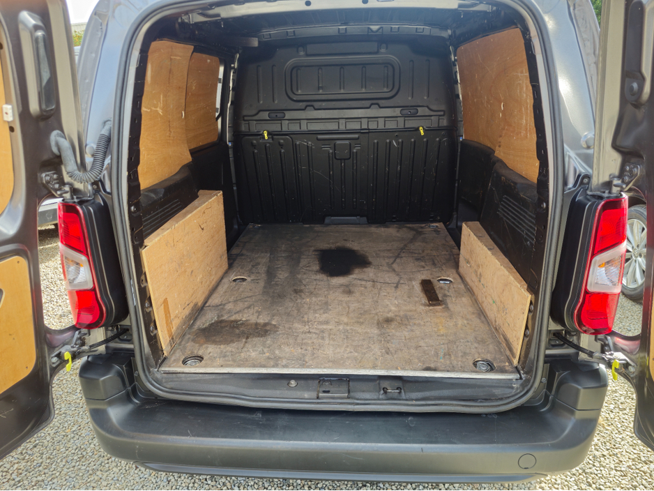 2022 Toyota Proace 1.5L Diesel For Sale Images