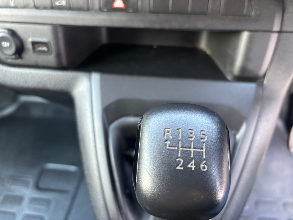 2023 Opel Vivaro 1.5L Diesel For Sale Images