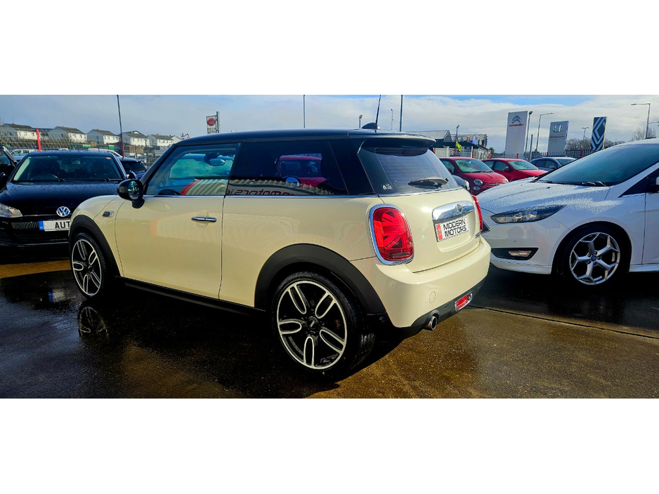 2018 MINI Cooper D 1.5L Diesel For Sale Images