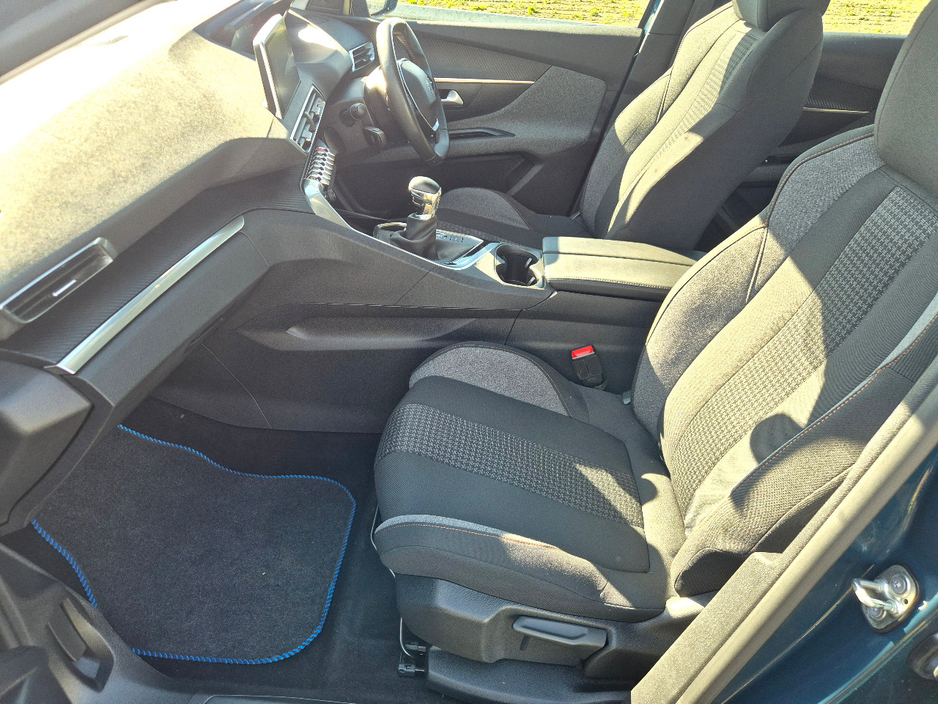 2021 Peugeot 3008 1.5L Diesel For Sale Images