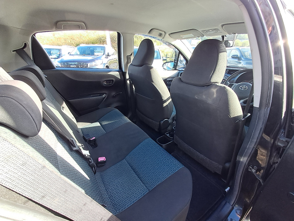 2011 Toyota Yaris 1L Petrol For Sale Images