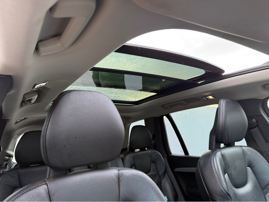 2021 Volvo XC90 2L Diesel For Sale Images
