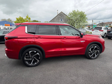 2022 Mitsubishi Outlander 2.4L Petrol Plug-in Hybrid For Sale Images