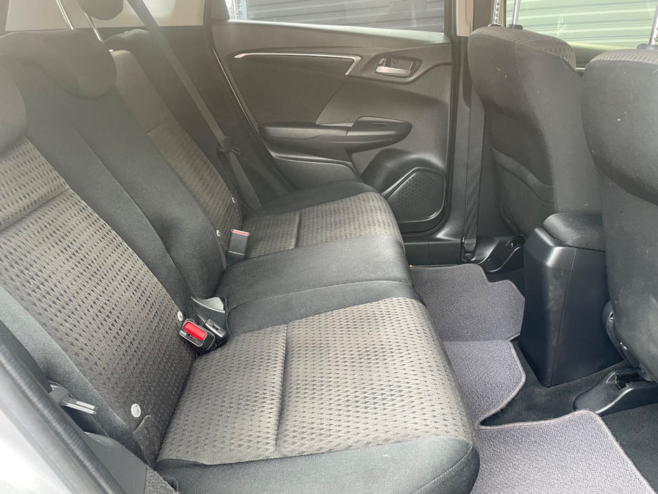 Honda Fit 1.5 HYBRID 5DR AUTO — thumbnail 16