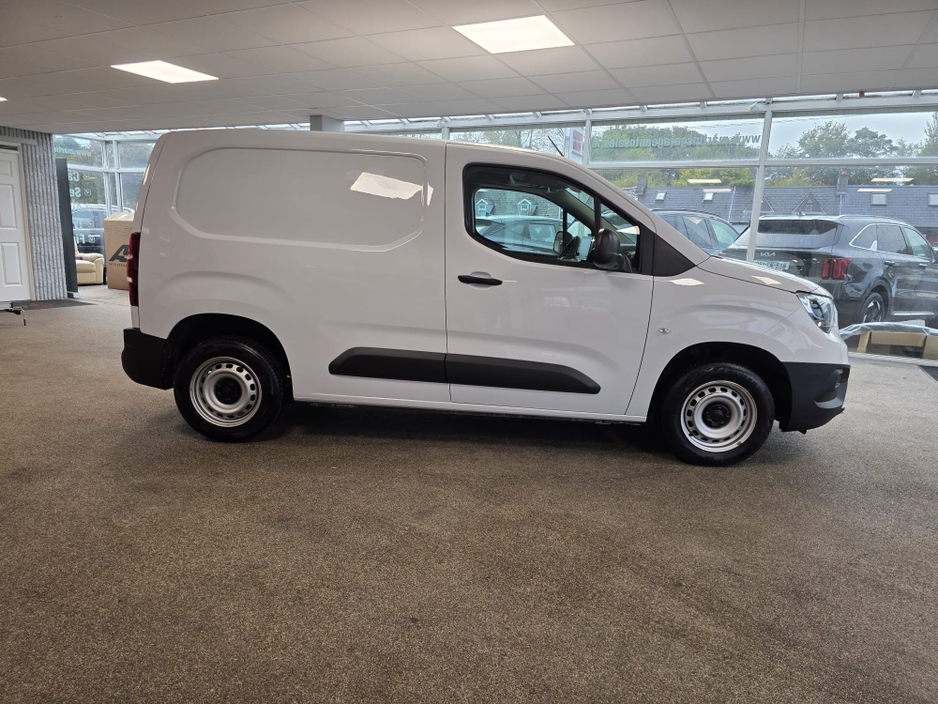 2023 Opel Combo 1.5L Diesel For Sale Images