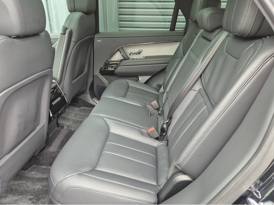 2025 Land Rover Range Rover Sport 3L Hybrid For Sale Images