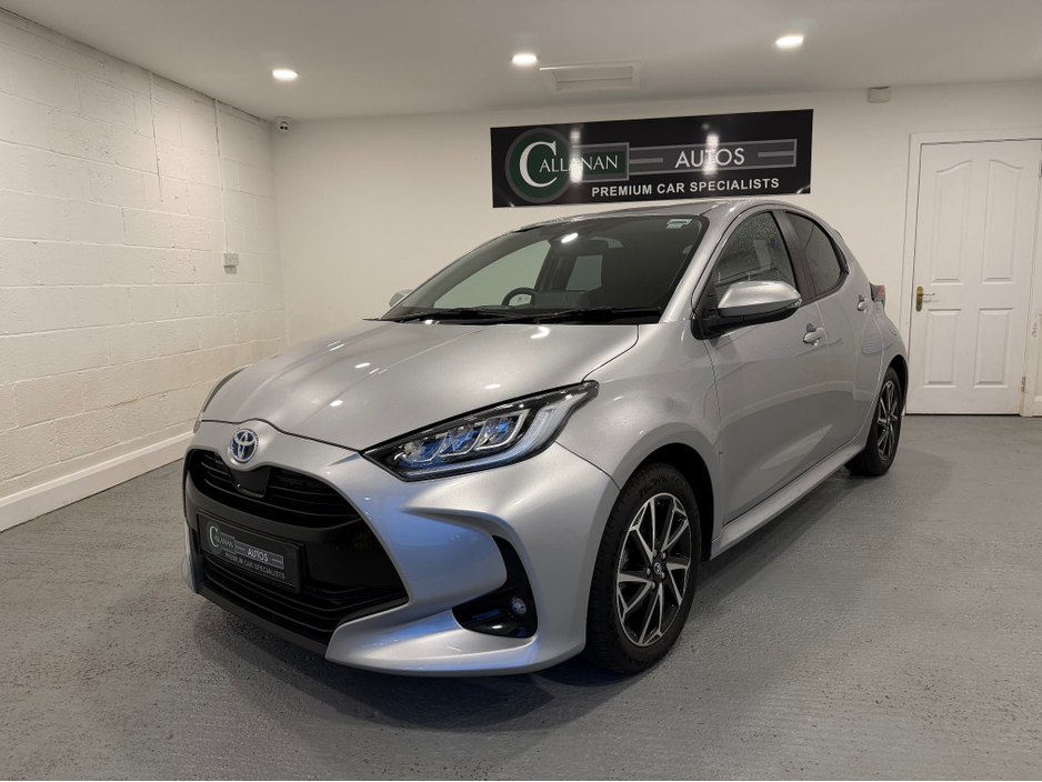 2022 Toyota Yaris 1.5L Hybrid For Sale Images