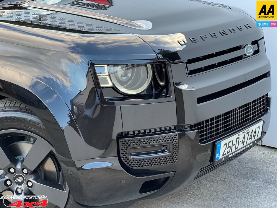 2025 Land Rover Defender 3.0L Diesel For Sale Images