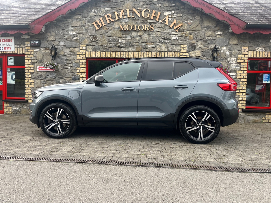 2021 Volvo XC40 1.5L Hybrid For Sale Images