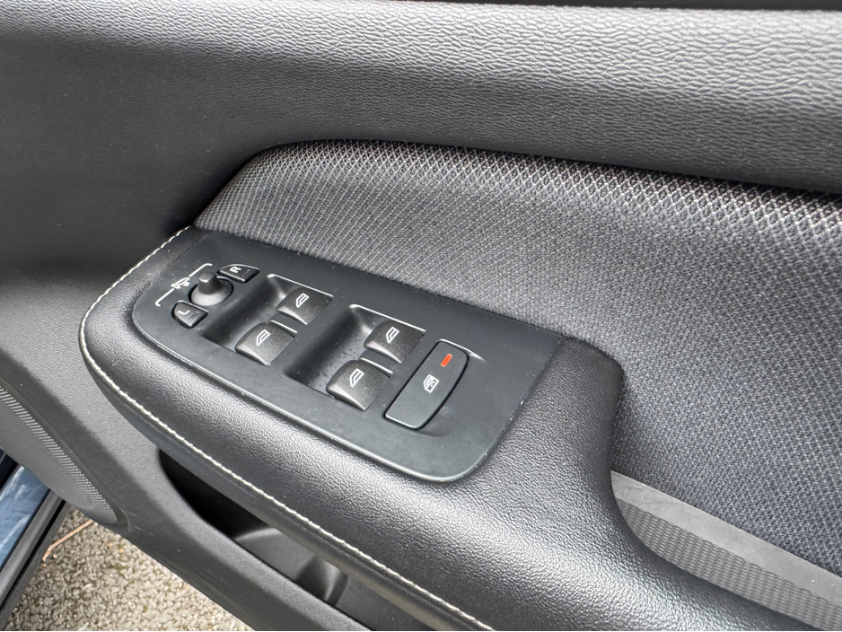 2021 Volvo V60 2L Petrol Plug-in Hybrid For Sale Images