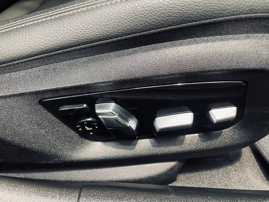 2022 BMW 5 Series 2L Petrol Plug-in Hybrid For Sale Images