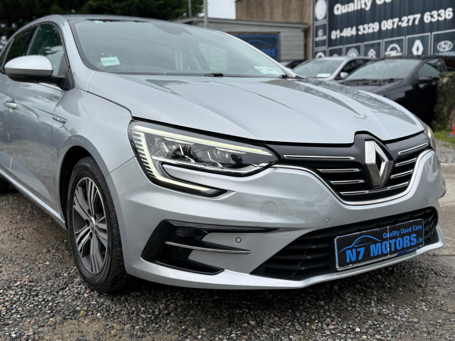 2021 Renault Megane 1.6L Petrol Plug-in Hybrid For Sale Images