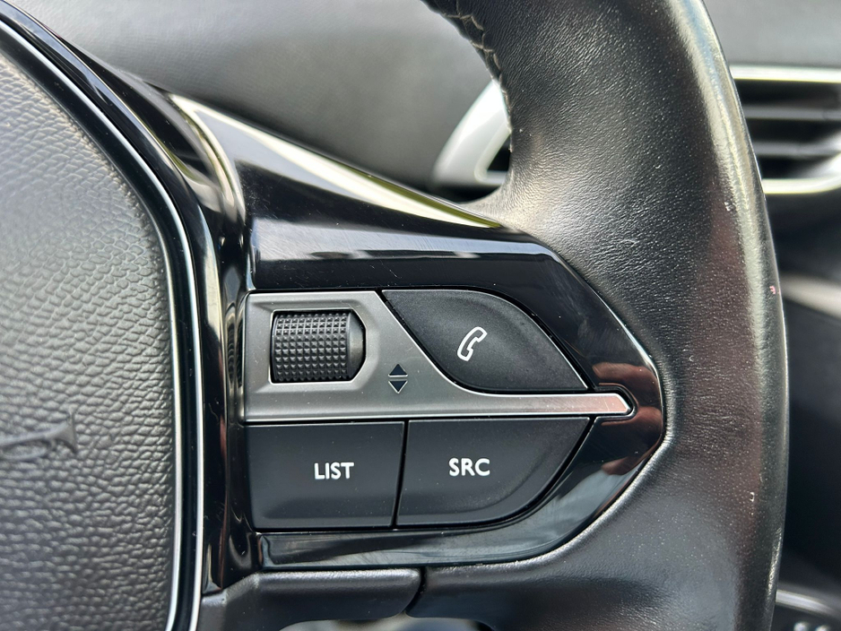 2022 Peugeot 5008 1.5L Diesel For Sale Images