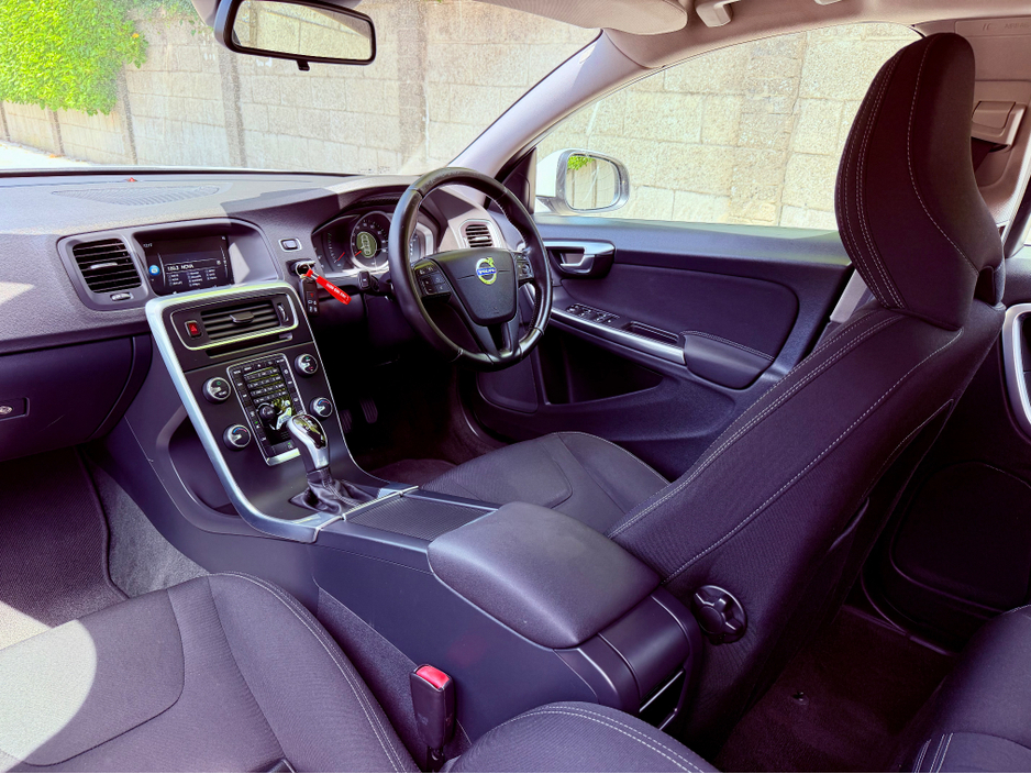 2014 Volvo V60 1.6L Diesel For Sale Images
