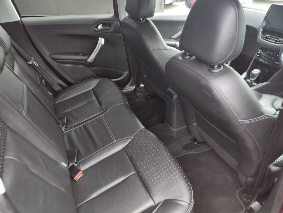 Peugeot 208 Peugeot 208, 1.2 petrol, auto, alloys, — thumbnail 11