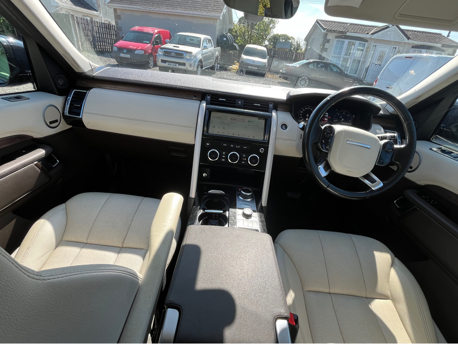 2019 Land Rover Discovery 2L Diesel For Sale Images