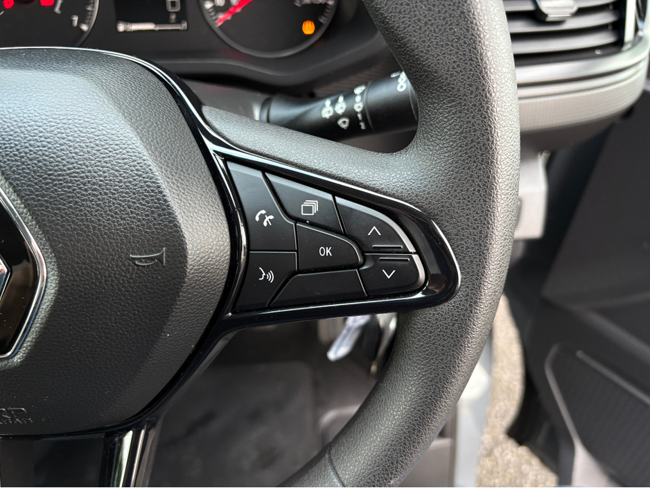 2022 Renault Trafic 2L Diesel For Sale Images