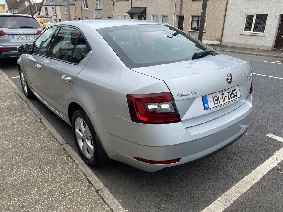 2019 Skoda Octavia 1L Petrol For Sale Images