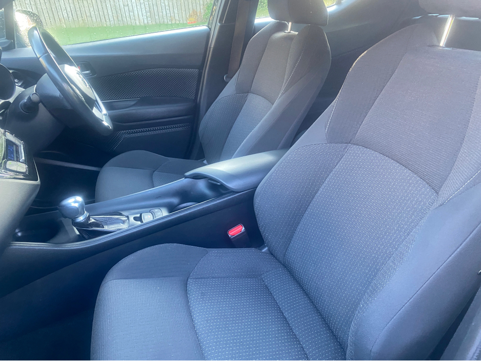 2018 Toyota C-HR 1.8L Hybrid For Sale Images