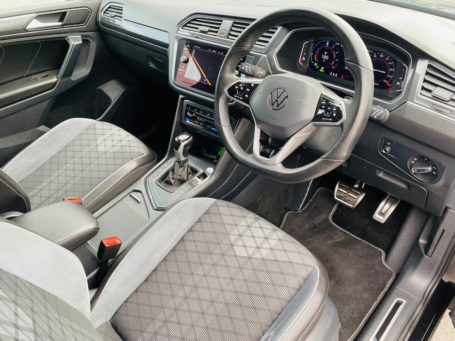 2024 Volkswagen Tiguan 1.4L Petrol Plug-in Hybrid For Sale Images